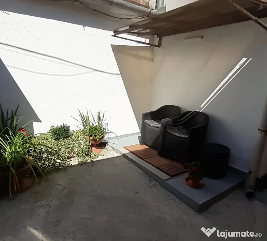 Inchiriez apartament 2 camere la casa în centrul orașului Sibiu