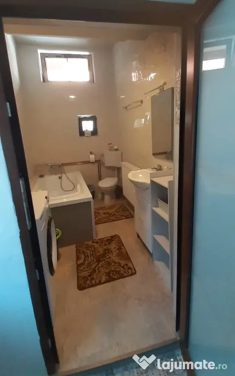 Inchiriez apartament 2 camere la casa în centrul orașului Sibiu