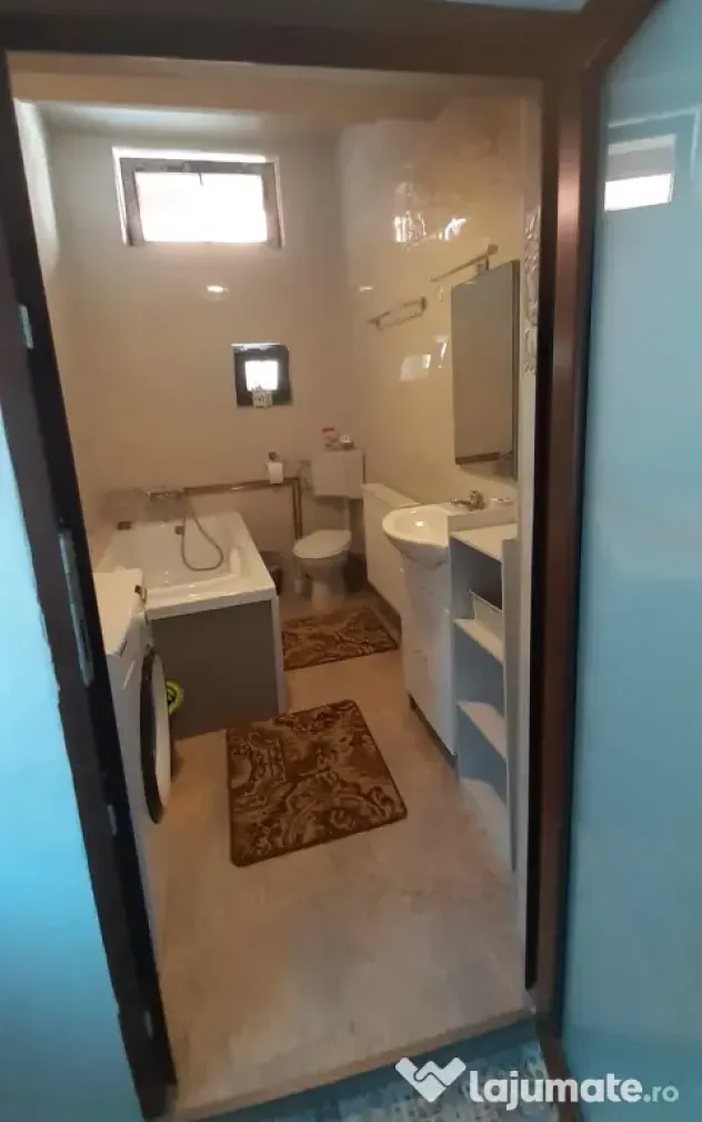Inchiriez apartament 2 camere la casa în centrul orașului Sibiu