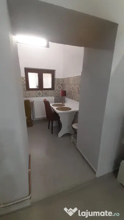 Inchiriez apartament 2 camere la casa în centrul orașului Sibiu