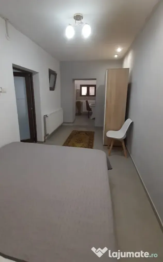 Inchiriez apartament 2 camere la casa în centrul orașului Sibiu