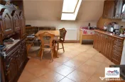 Casa si Spatiu Comercial de Zona Semicentrala 