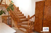 Casa si Spatiu Comercial de Zona Semicentrala 