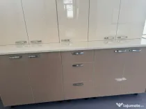 Mobilă de bucătărie lucioasa 200 cm nouă!!!