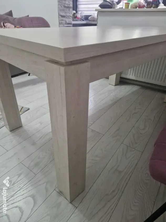 Vand masa pentru living