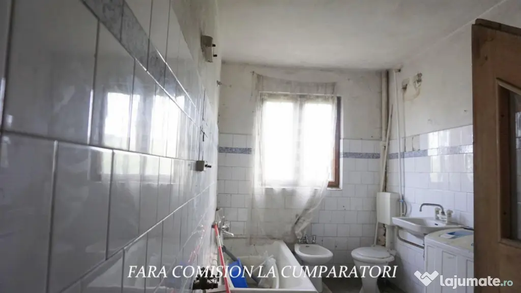 CASA CU TEREN 1730 MP UTILITATI RACORDATE - Mihaesti (Valcea)
