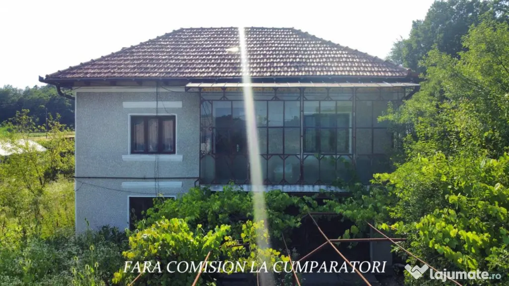 CASA CU TEREN 1730 MP UTILITATI RACORDATE - Mihaesti (Valcea)