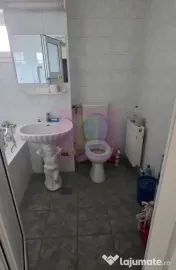 Apartament cu 2 camere de vanzare in Sinaia