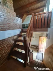 Casa individuala cu 4 camere, 2400 mp de teren, loc Micesti 