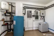 VILĂ INDEPENDENTĂ ENERGETIC – CĂLUGĂRENI, 10 KM DE ... 
