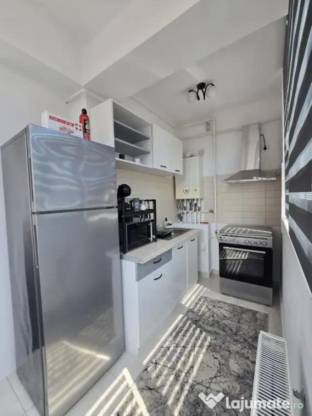 Apartament de închiriat 2 camere/Militari Residence