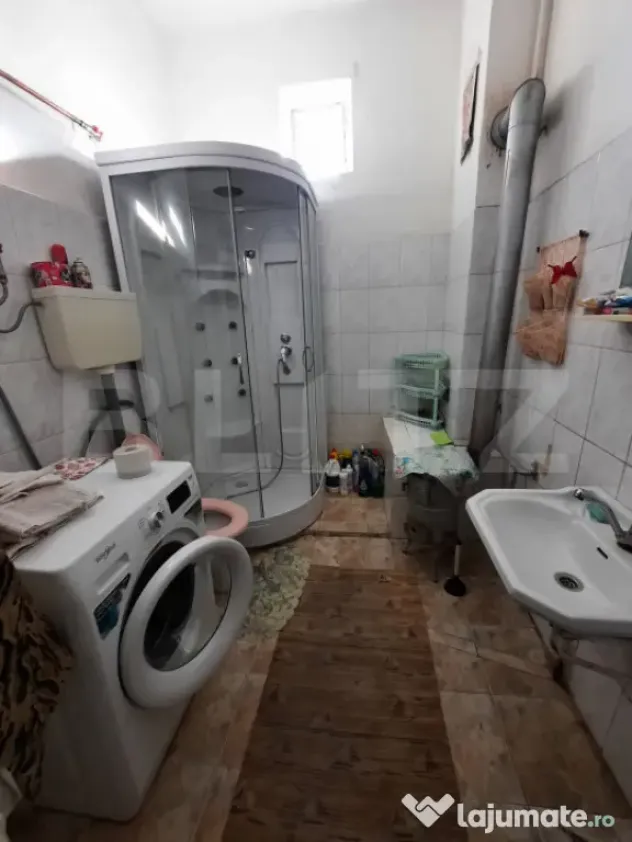 Casă de vânzare în Târnăveni – zonă centrală, acces - Tarnaveni (Mures)