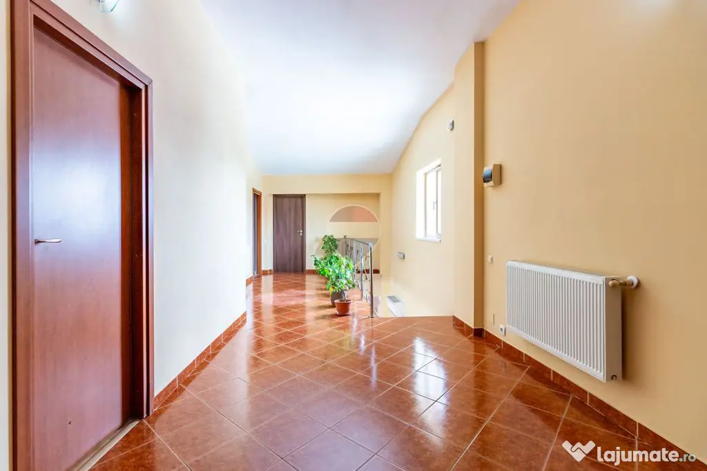 Vanzare Cladire P+1+M cu Spatiu Comercial + Rezidential, ... - Bucuresti (Bucuresti-Ilfov)