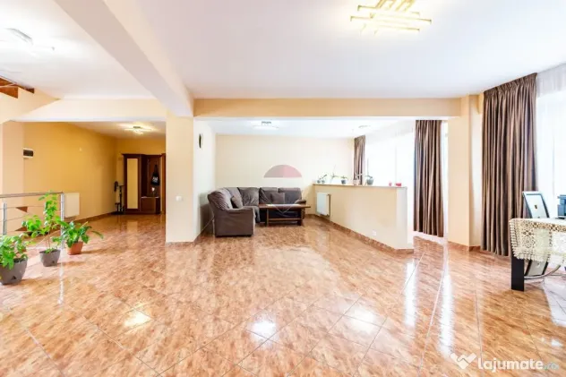 Vanzare Cladire P+1+M cu Spatiu Comercial + Rezidential, ... - Bucuresti (Bucuresti-Ilfov)