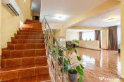 Vanzare Cladire P+1+M cu Spatiu Comercial + Rezidential, ... 