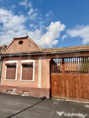 Casă cu teren generos de 1.332 mp, poziție centrală în F 