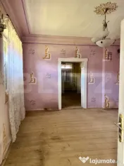 Casă cu teren generos de 1.332 mp, poziție centrală în F 