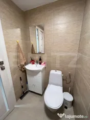 Apartament 3 camere, renovat recent – Zona Centrală 