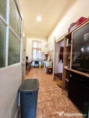 Apartament istoric, 3 camere, cladire in curs de reabilitar 