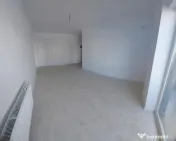 Bloc nou-oferte diverse-ap 2 camere , bucatarie inchisa-LA CHEIE 