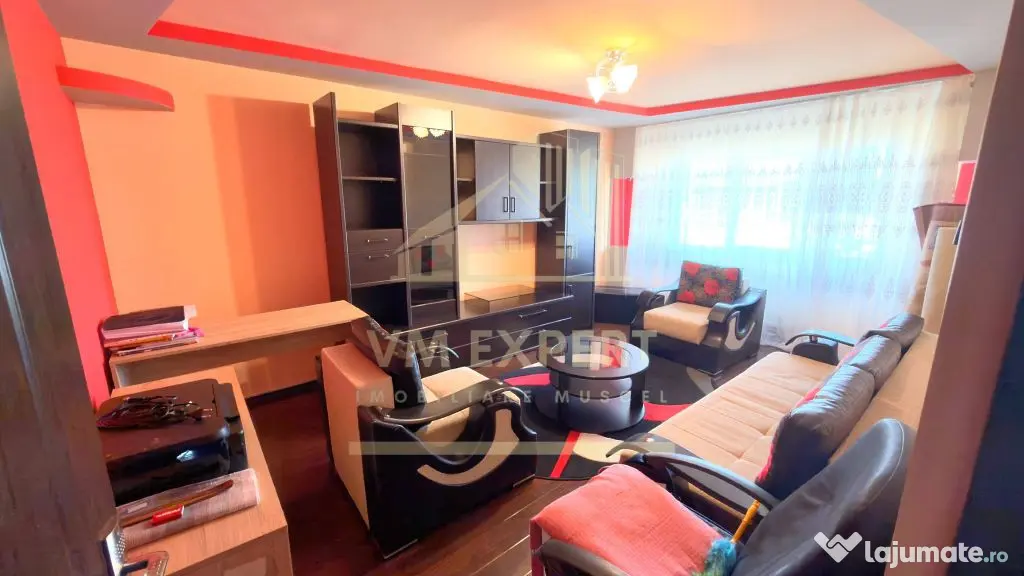 APARTAMENT 3 CAMERE DECOMANDAT ETAJ 4 GRUI CAMPULUNG - Campulung (Arges)