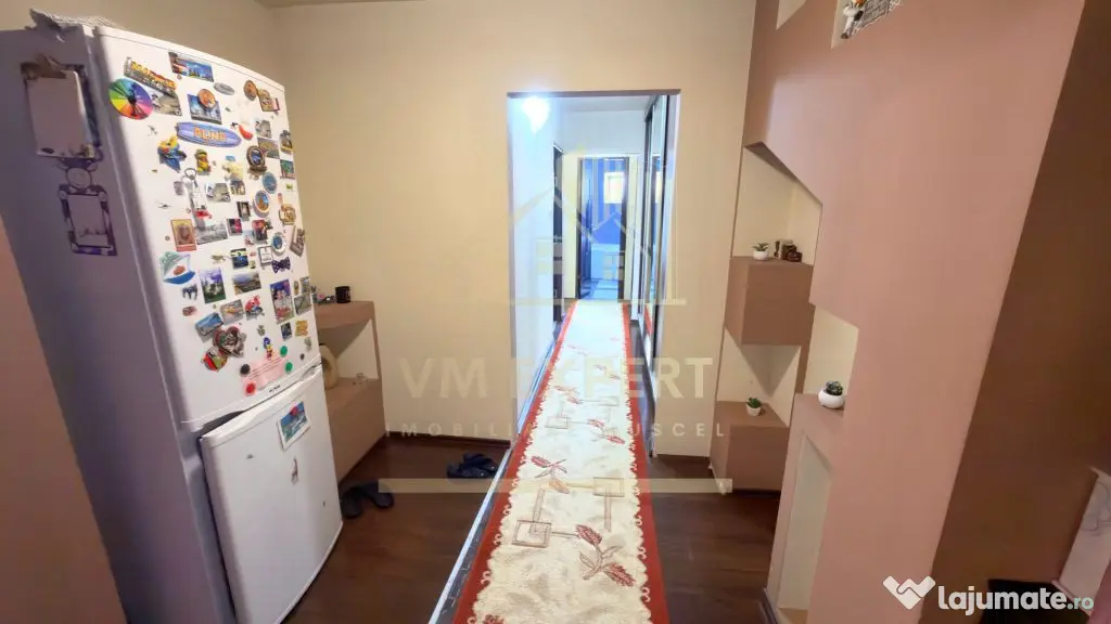 APARTAMENT 3 CAMERE DECOMANDAT ETAJ 4 GRUI CAMPULUNG - Campulung (Arges)