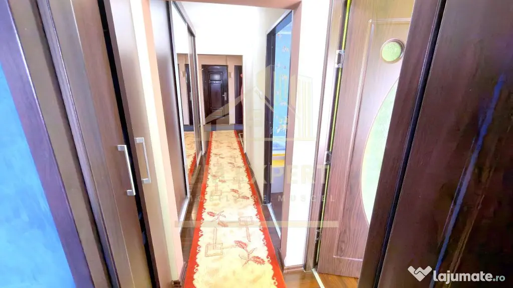 APARTAMENT 3 CAMERE DECOMANDAT ETAJ 4 GRUI CAMPULUNG - Campulung (Arges)