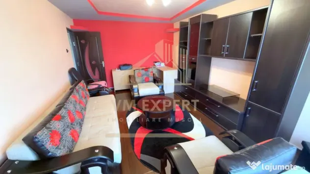 APARTAMENT 3 CAMERE DECOMANDAT ETAJ 4 GRUI CAMPULUNG - Campulung (Arges)