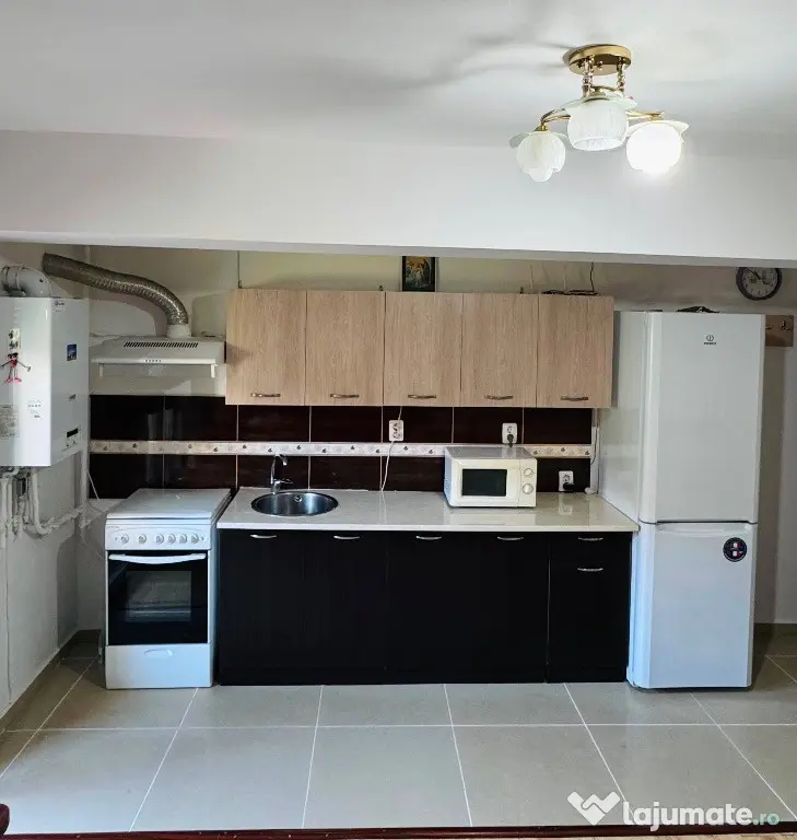 Vand apartament 2 cam,/Centrala proprie/Parcare/Sector 4,Al.Resita - Bucuresti (Bucuresti-Ilfov)