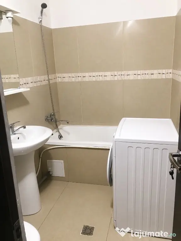 Vand apartament 2 cam,/Centrala proprie/Parcare/Sector 4,Al.Resita - Bucuresti (Bucuresti-Ilfov)