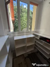 Apartament spațios, 4 camere, în zona Cornișa Et 3 din 4
