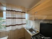 Apartament 3 camere decomandat, Cartier Sărari, zona Henri 