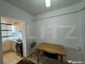 Apartament 3 camere decomandat, Cartier Sărari, zona Henri 