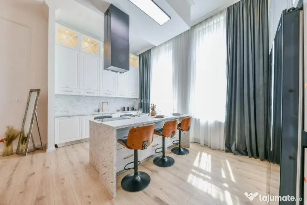 Apartament 3 camere, 83mp, Republicii, monument istoric - Cluj-Napoca (Cluj)