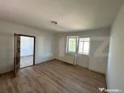 Apartament cu 2 camere de vânzare în centrul Blajului 