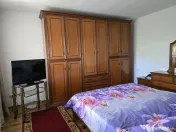 Casă de vânzare cu 4 camere, garaj și teren de 766 mp ??