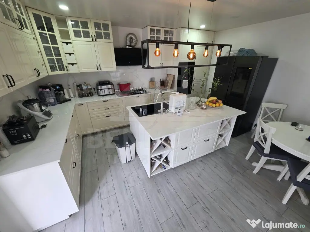 Casa de vanzare in Romanesti cu teren 1200mp mobilata uti... - Craiova (Dolj)