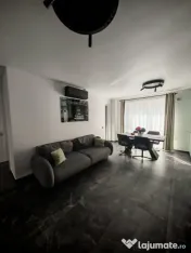 Apartament 3 camere semidecomandat 66.2 mp, Zona Vivo, Flore 
