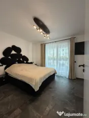 Apartament 3 camere semidecomandat 66.2 mp, Zona Vivo, Flore 