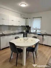 Apartament de inchiriat - 2 camere - Maurer 