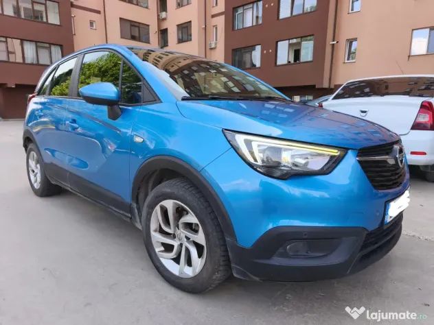 Vând Opel CROSSLAND X