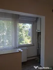 LUNEI - AP. 1 CAMERA - mobilat, utilat, etaj intermediar