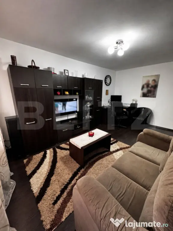 Apartament cu 2 camere, 50mp, zona Blocuri,cu parcare - Campia Turzii (Cluj)