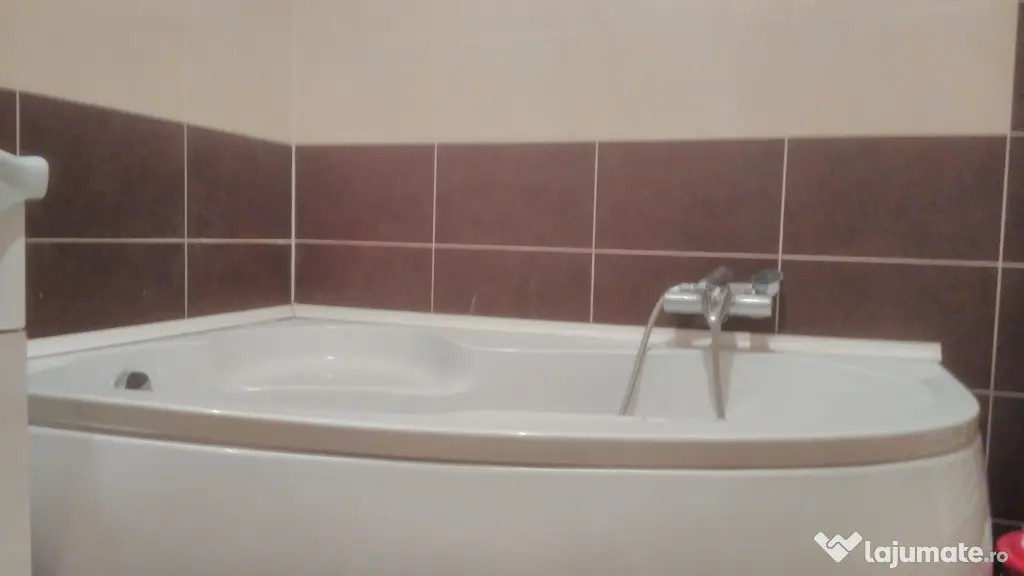 Proprietar inchiriez apartament 2 camere la 7-8 min de metrou Dimitrie Leonida