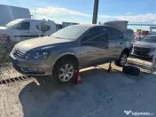 Dezmembrez VW Passat B7 Berlina 1.6 TDI CAYC 105 cai cutie manuala 6 trepte