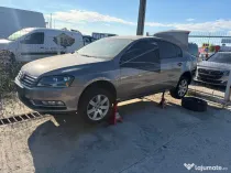 Dezmembrez VW Passat B7 Berlina 1.6 TDI CAYC 105 cai cutie manuala 6 trepte