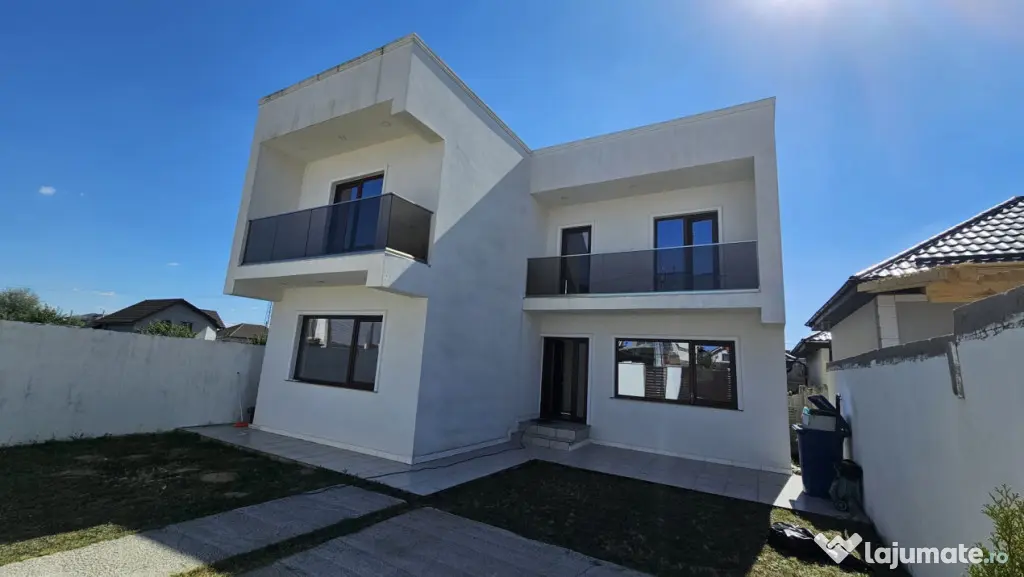 Casa deosebita ,P+1 , 185 mp utili, 250 mp teren, zona Selgr - Malu Mare (Dolj)