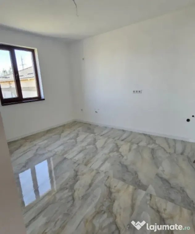 Casa deosebita ,P+1 , 185 mp utili, 250 mp teren, zona Selgr - Malu Mare (Dolj)