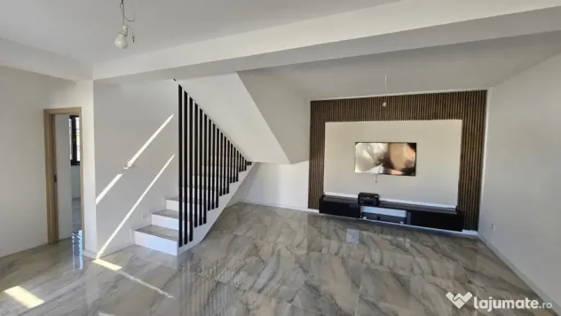 Casa deosebita ,P+1 , 185 mp utili, 250 mp teren, zona Selgr - Malu Mare (Dolj)