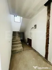 Casă individuală, Livezeni